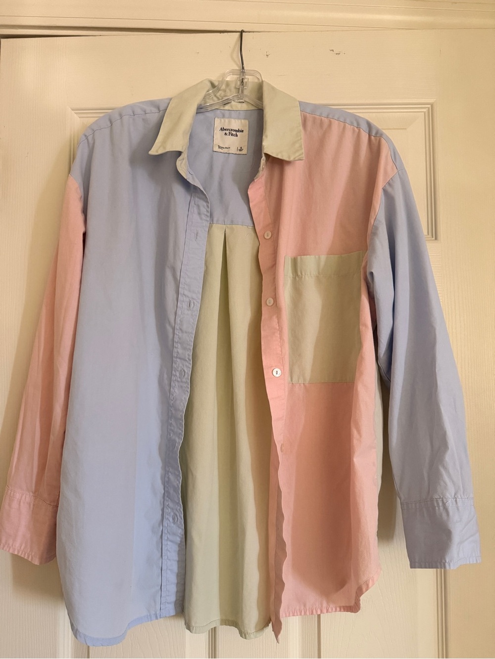Abercrombie & Fitch Pastel Colorblock Button-Up oversized Shirt